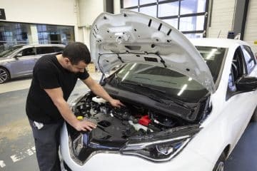 réparer sa voiture électrique