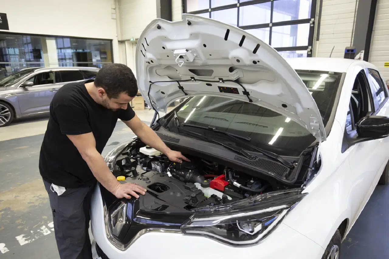 réparer sa voiture électrique